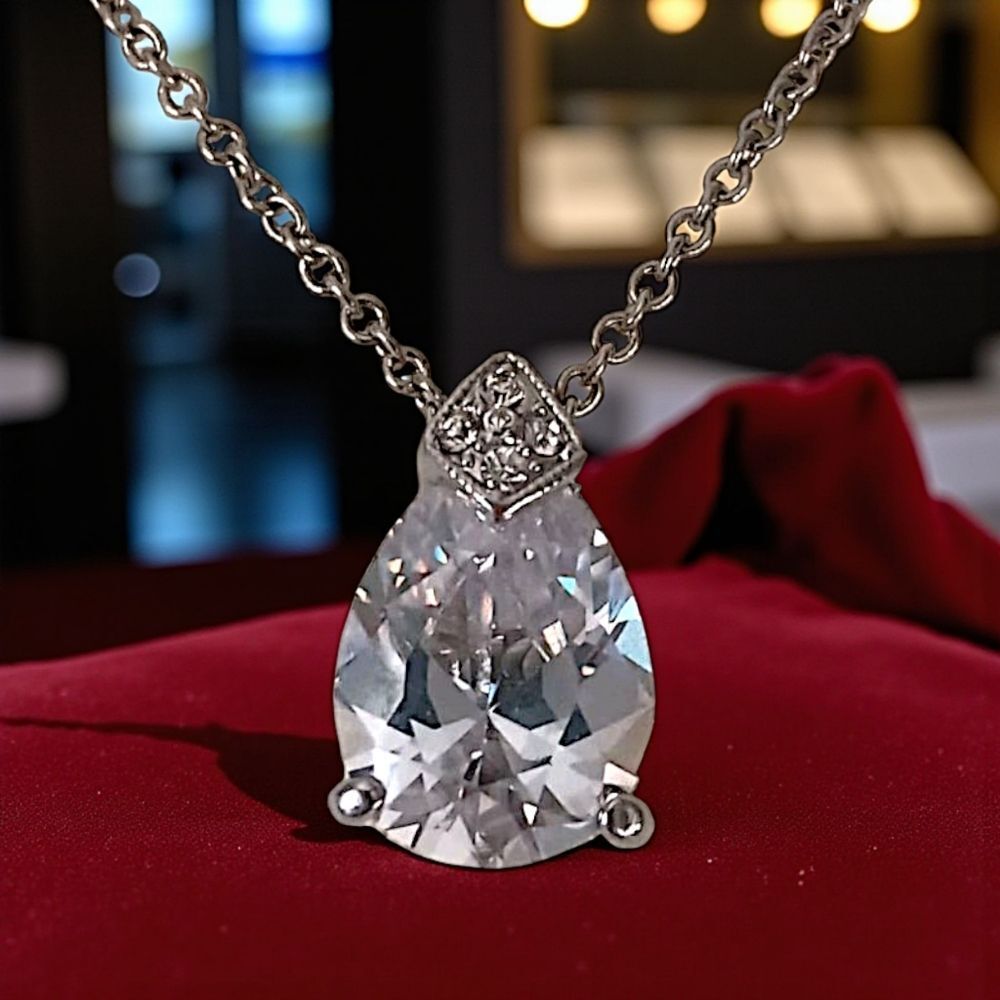 Monet Pear Shaped Crystal Necklace Large Silver Tone Sparkly Vintage Wedding‎